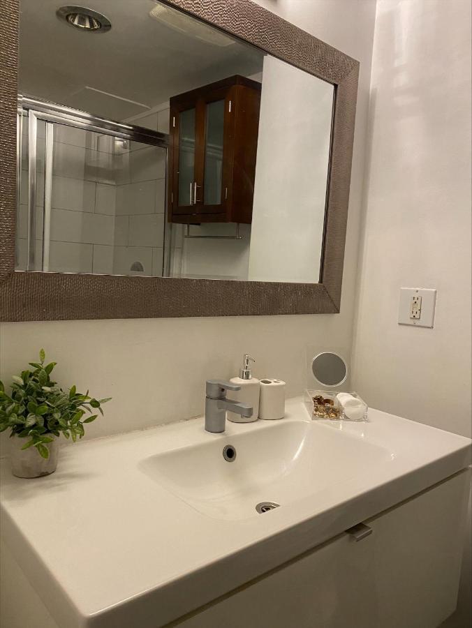 Lovely Condo 밴쿠버 외부 사진